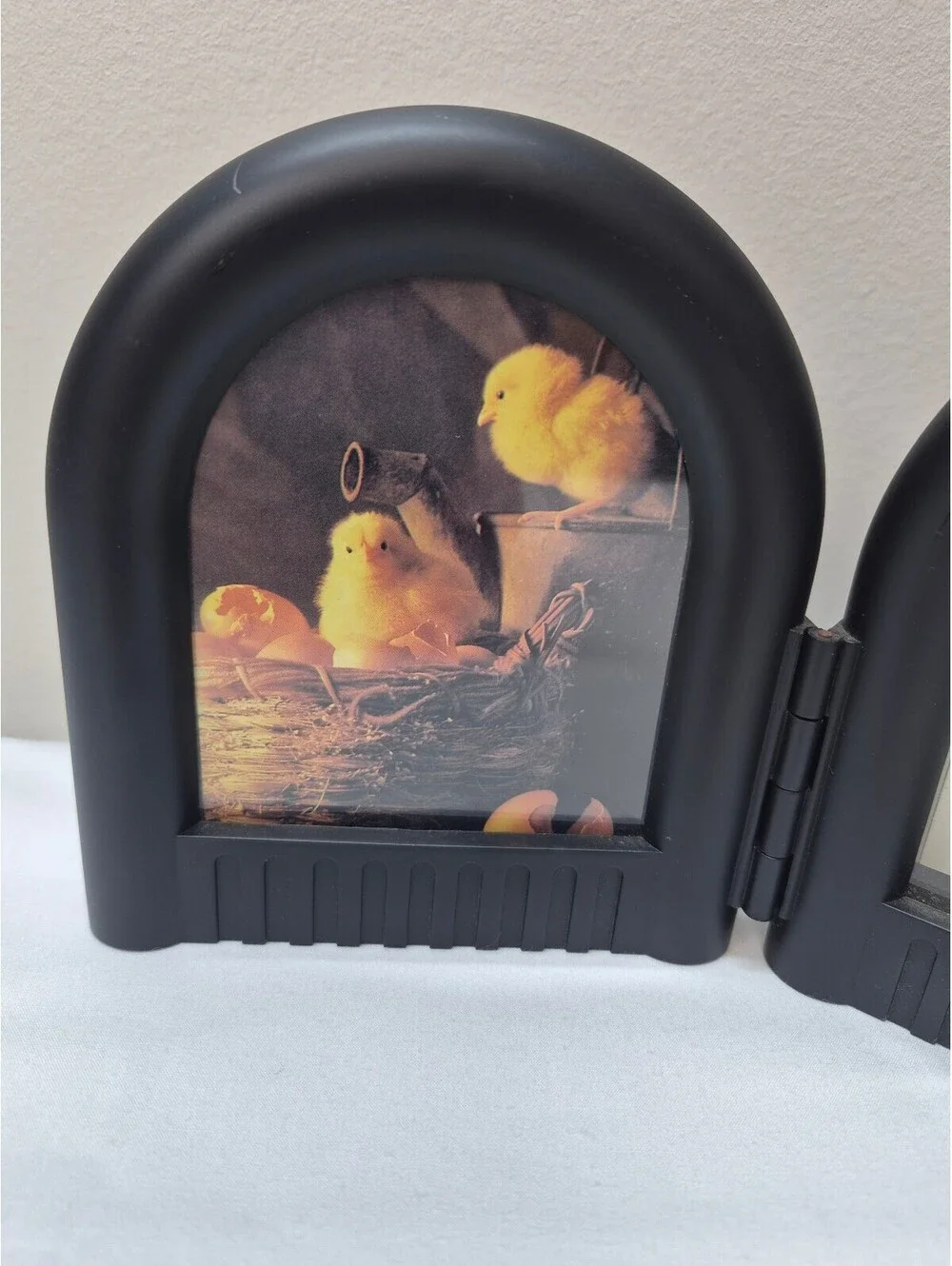 Sector Black Folding Desk Clock with Chick Picture Frame J61